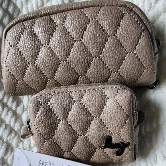 Bobsled Eyeglass Case & Choo Choo Mini Pill Box Set Matte Luxe - Sand - Picture 1 of 5